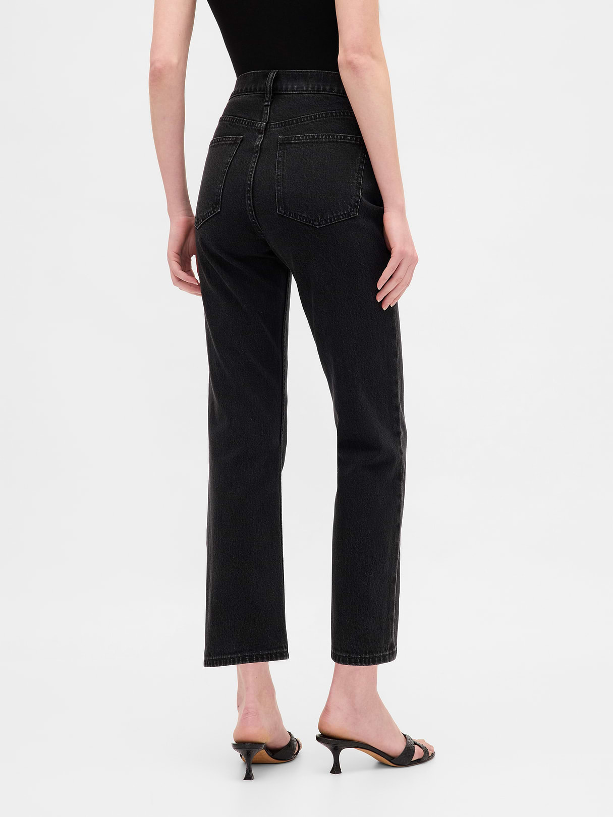 High Rise ’90s Slim Straight Crop Jeans - Black