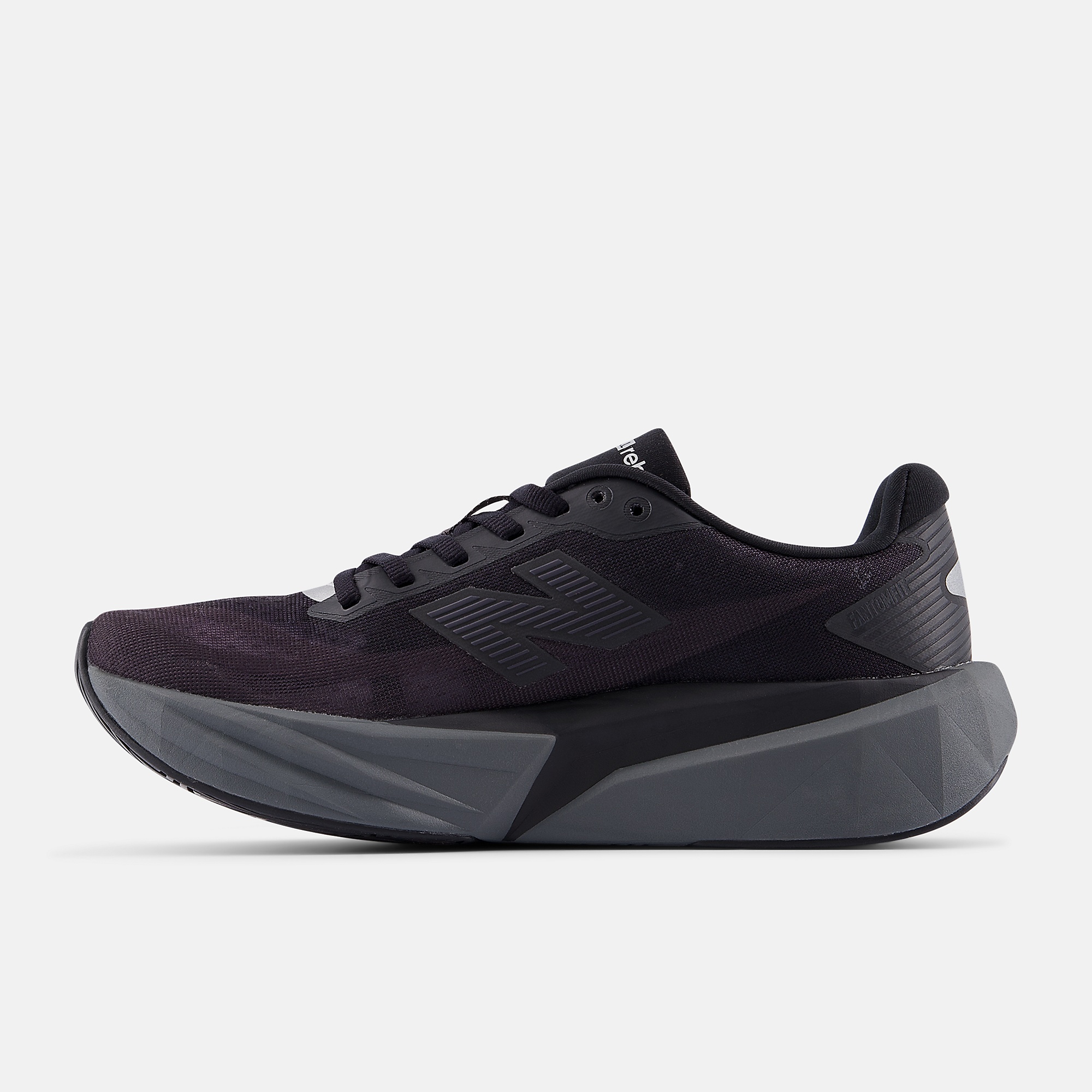 New Balance FuelCell Rebel v5, WFCXLO5