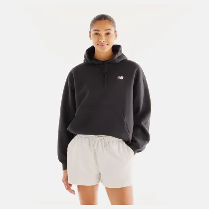 Jalyssa is wearing size S and is 5'10"/177.8cm. Chest: 32"/81.3cm, Waist: 27"/68.6cm, Hips: 37"/94cm