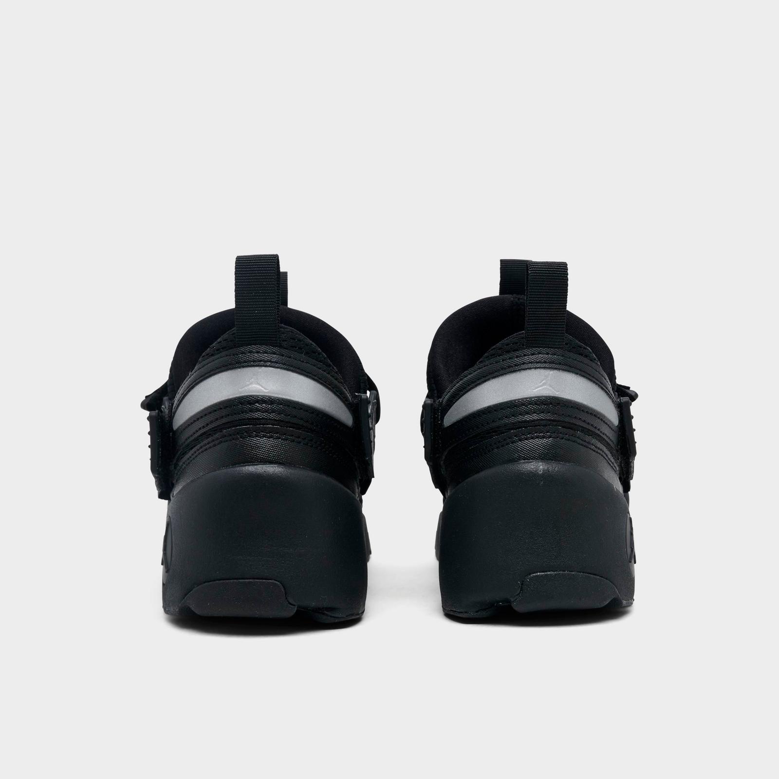 Women's Jordan Trunner LX Casual Shoes - Black/Black/Black - view 4