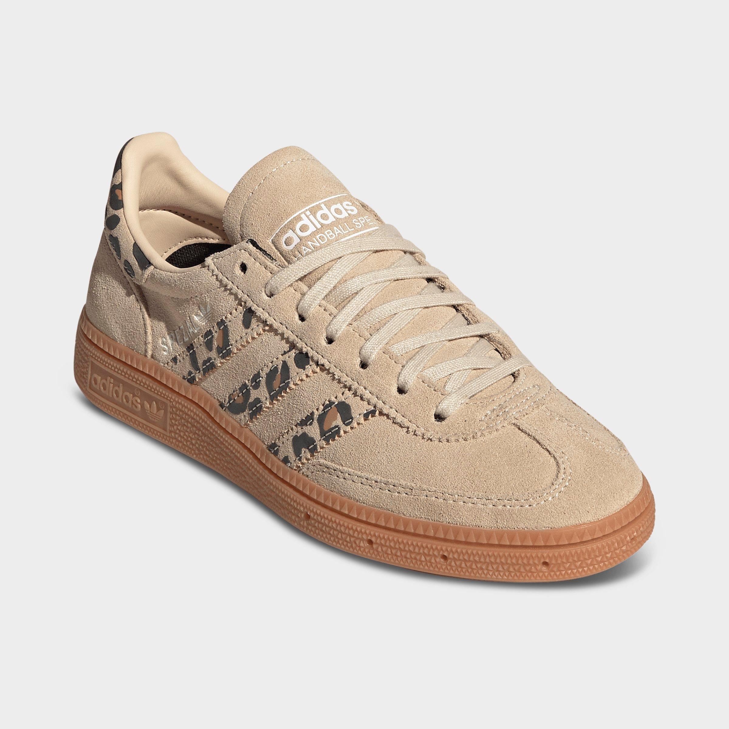Big Kids' adidas Originals Handball Spezial Casual Shoes - Part 2 - Sand Strata/Cloud White/Mesa - Both shoes facing left