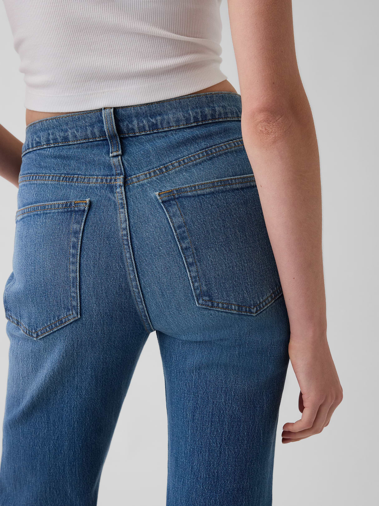 Mid Rise Relaxed Straight Jeans - Medium indigo