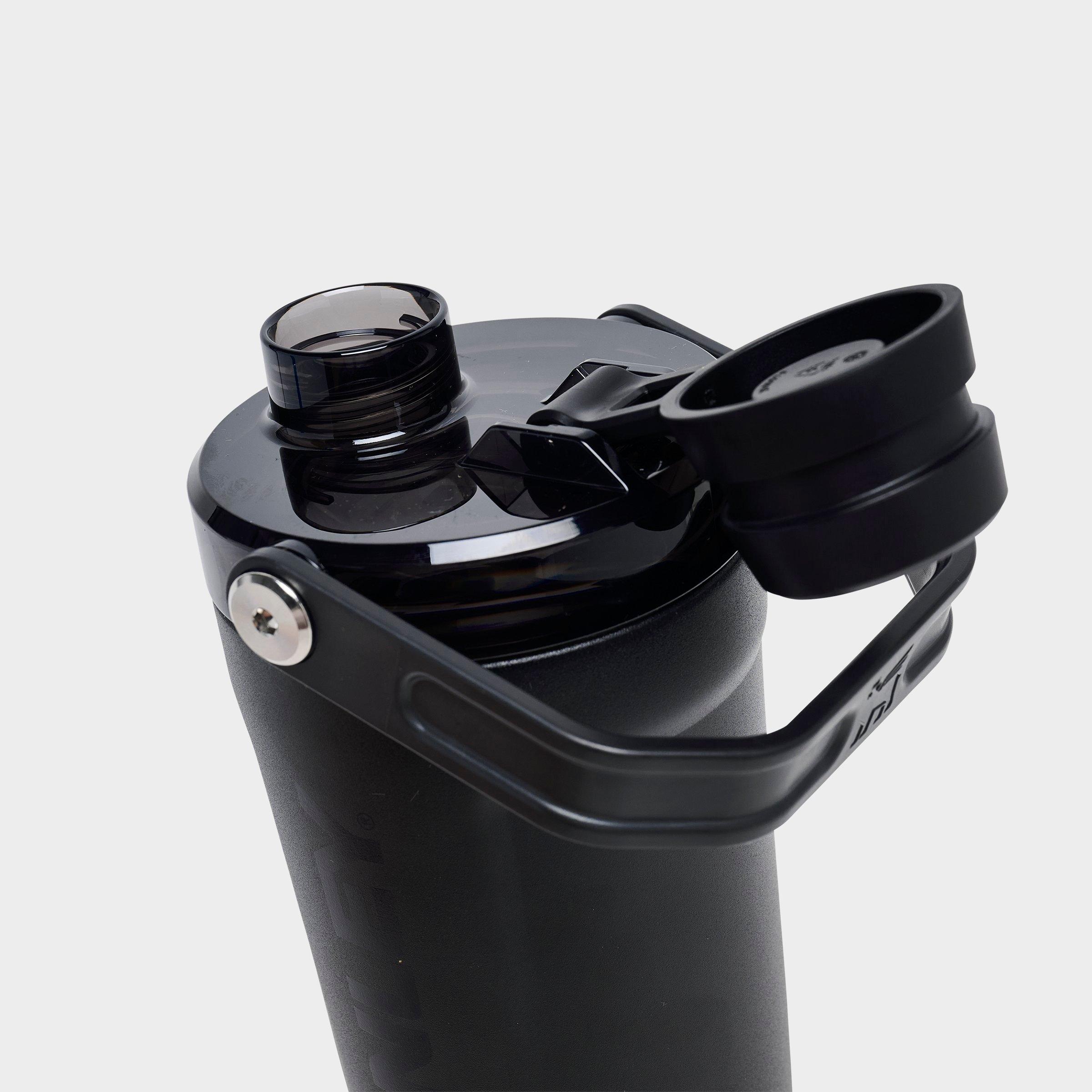 Stanley Vitalize™ Shaker Bottle (20 oz) - Black