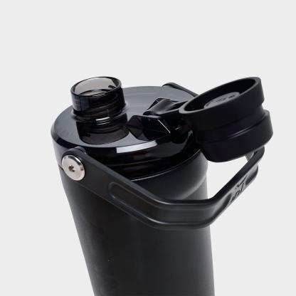 Stanley Vitalize™ Shaker Bottle (20 oz) - Black