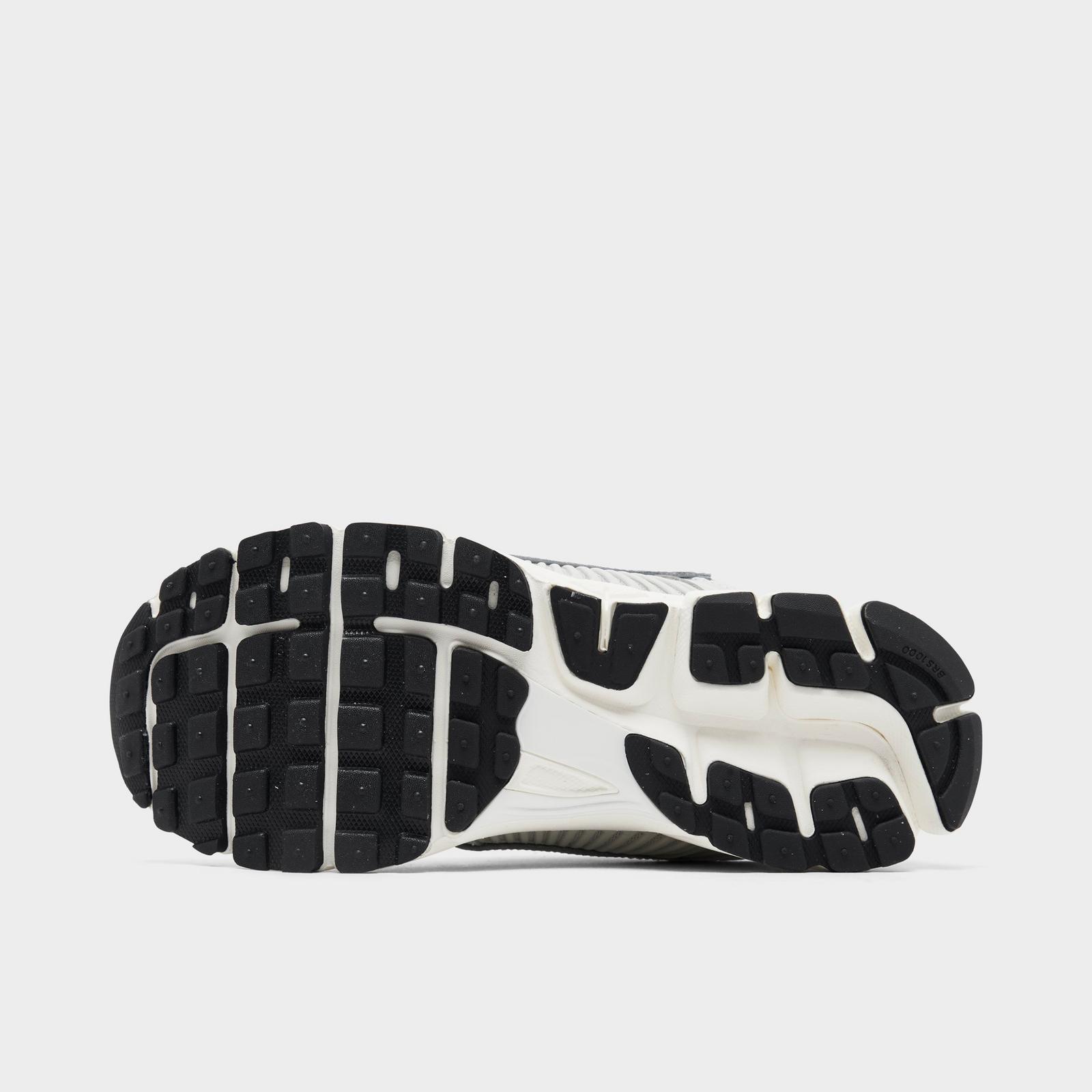 Women's Nike Zoom Vomero 5 Casual Shoes - Photon Dust/Gridiron/Sail/Chrome