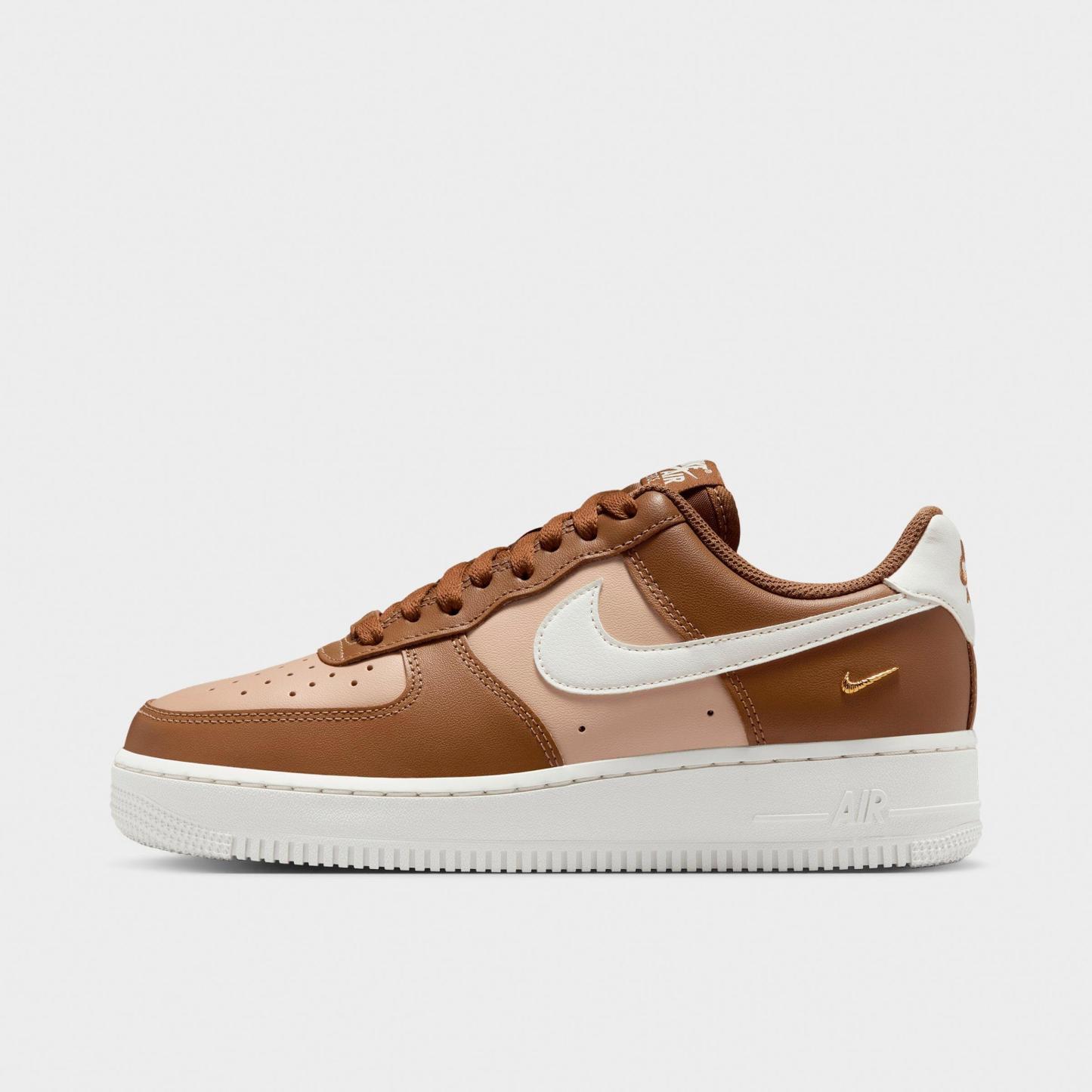 Women's Nithtke Air Force 1 '07 SE Casual Shoes - Light British Tan/Hemp/Metallic Gold/Sail - Left shoe facing left. Outside of the shoe.