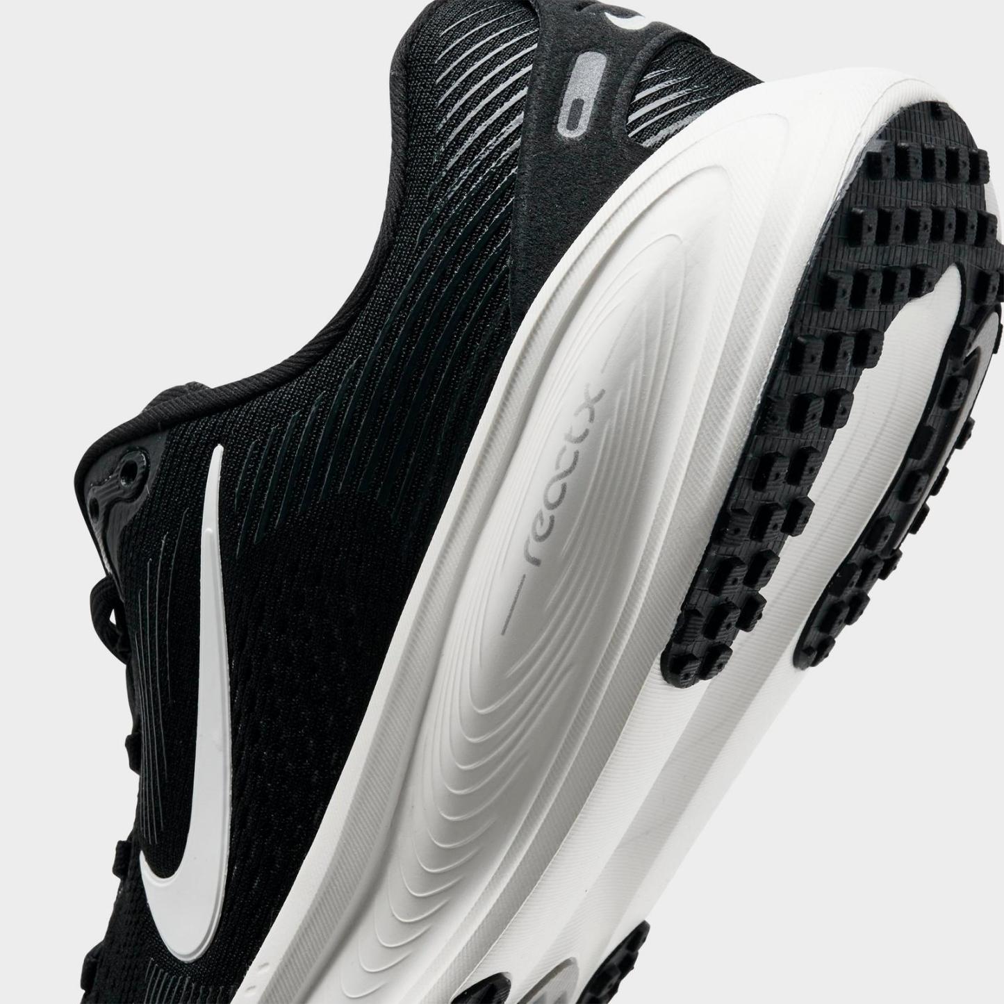 Big Kids' Nike Vomero 18 Running Shoes - Black/Summit White