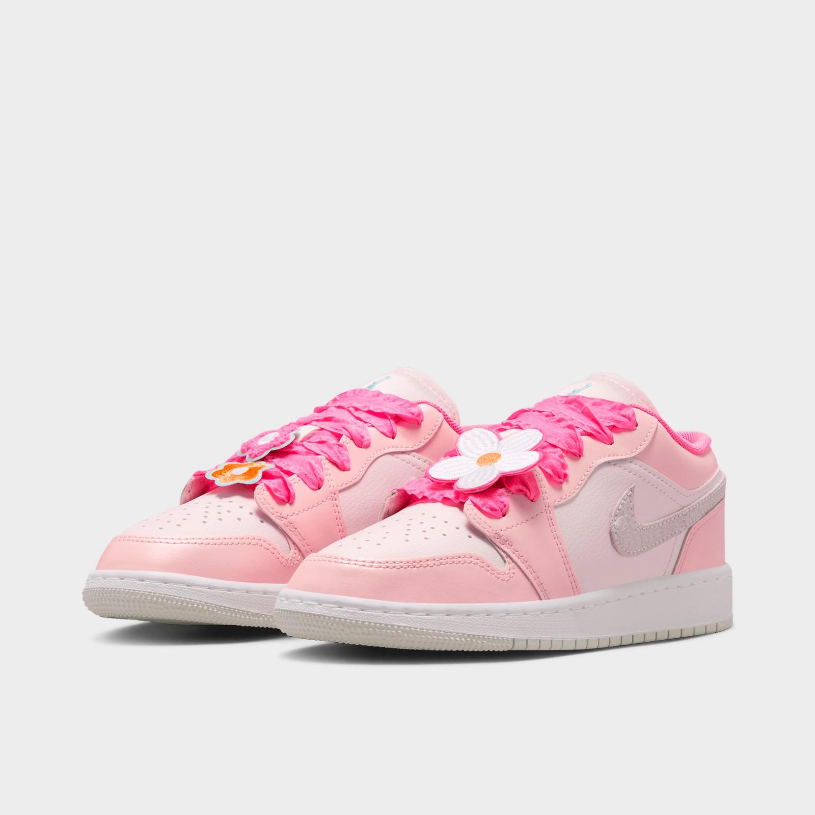 Big Kids' Air Jordan Retro 1 Low SE Casual Shoes - blocked design with elephant print Swoosh - view 2