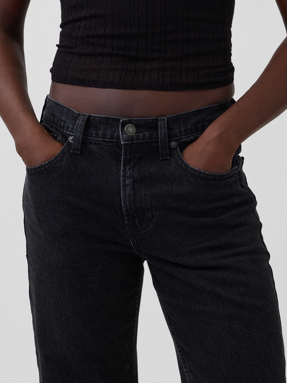 Mid Rise Relaxed Straight Jeans - Black
