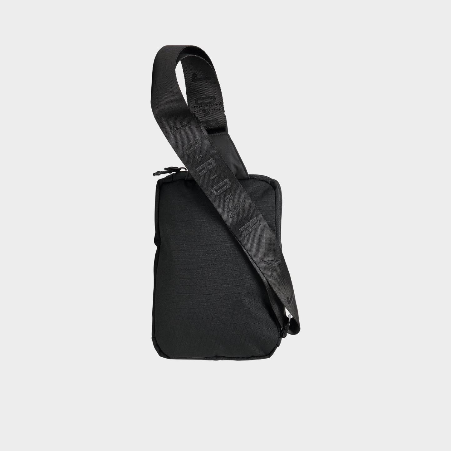 Jordan Collectors Crossbody Bag (3L) - Black - view 4