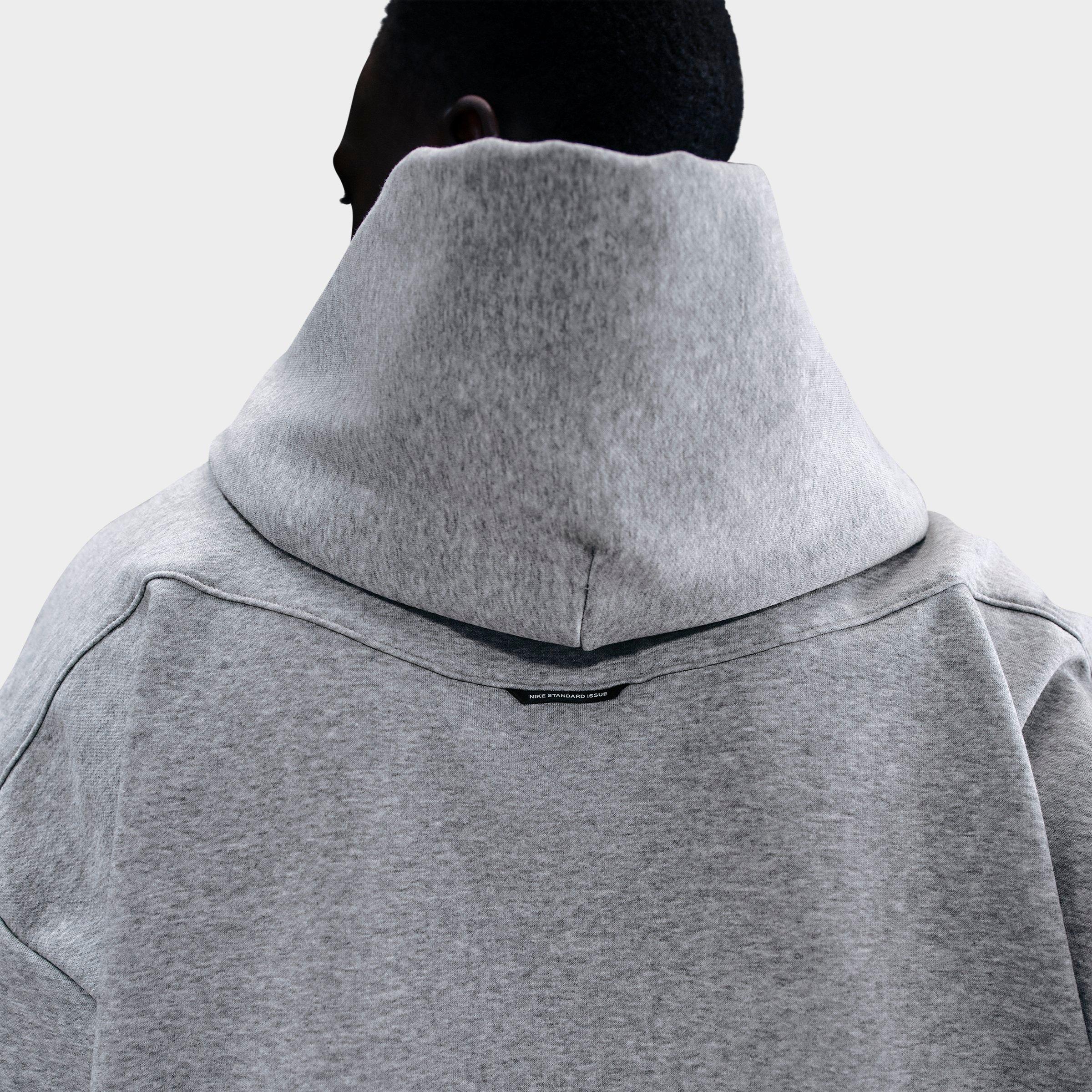 Men's Nithtke Standard Issue Therma-FIT Brushed Basketball Pullover Hoodie - Dark Grey Heather/Black