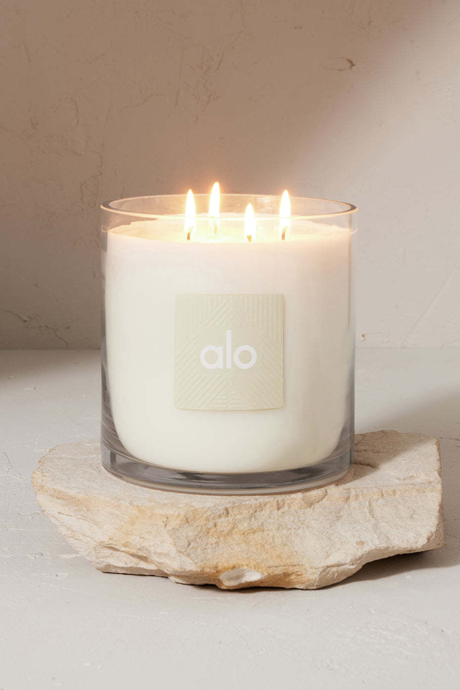 ALO Love Candle