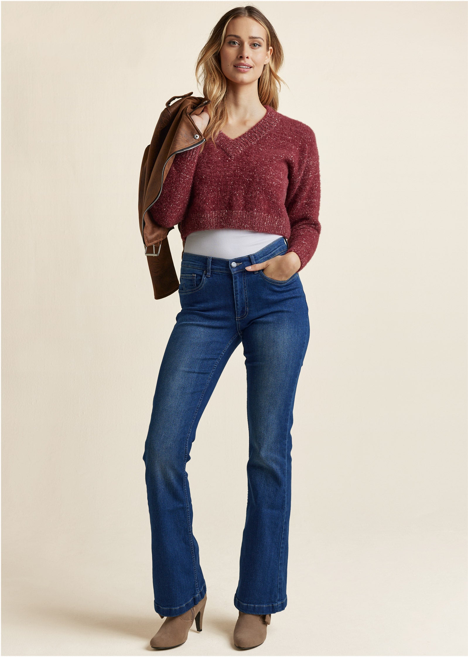 V-Neck Sweater - Burgundy-Basic Charm Store