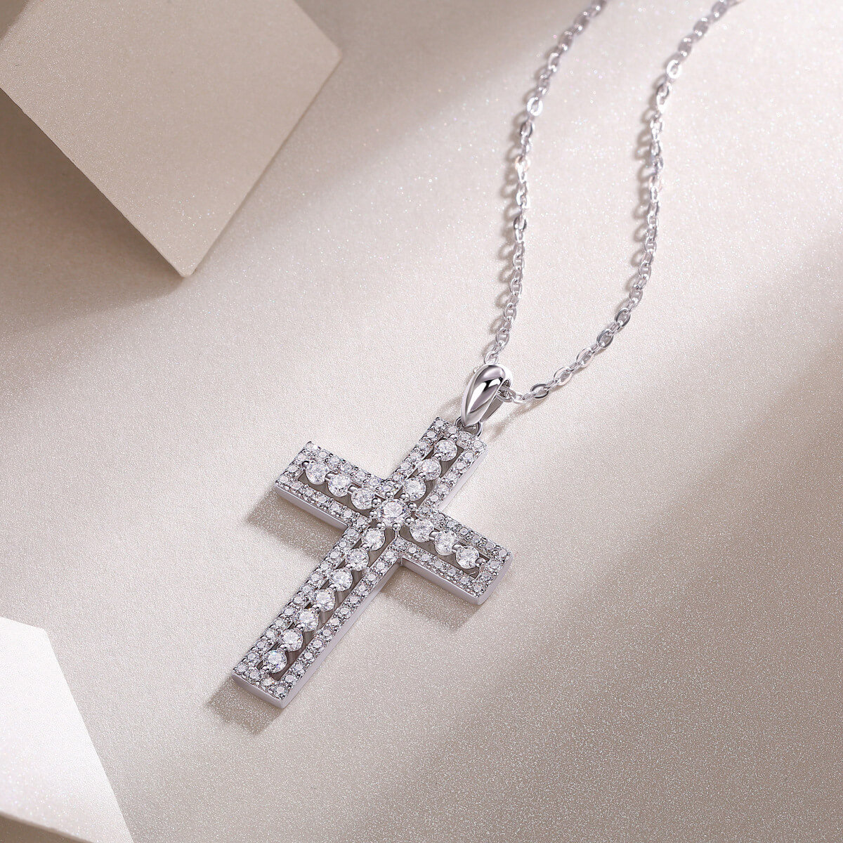  S925 Cross Shield Moissanite Necklace-MARDAZA