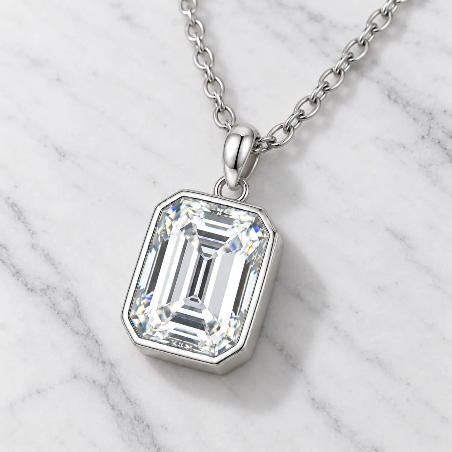 MARDAZA Classic Bezel Emerald Cut Moissanite Necklace