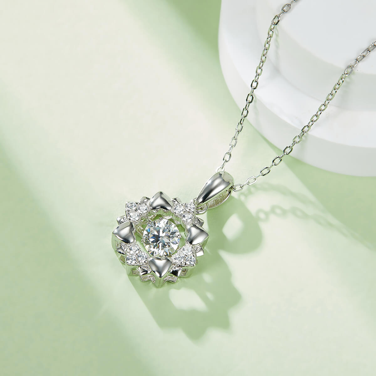 MARDAZA Dancing Blossom Heart Petal Round Cut Sterling Silver Moissanite Necklace