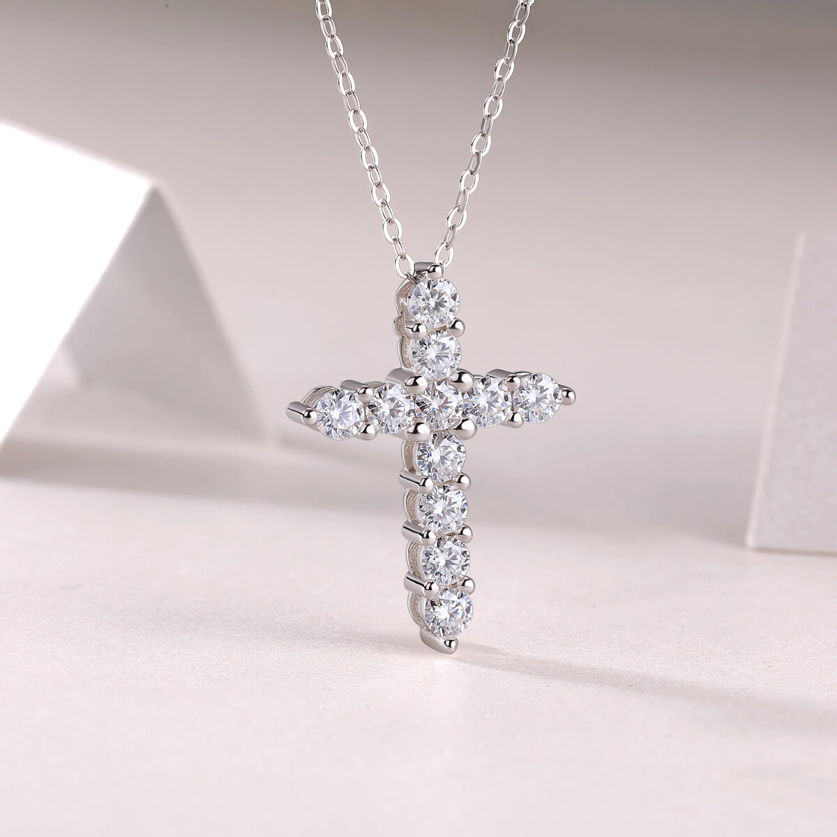 S925 Faith Cross Moissanite Necklace-MARDAZA