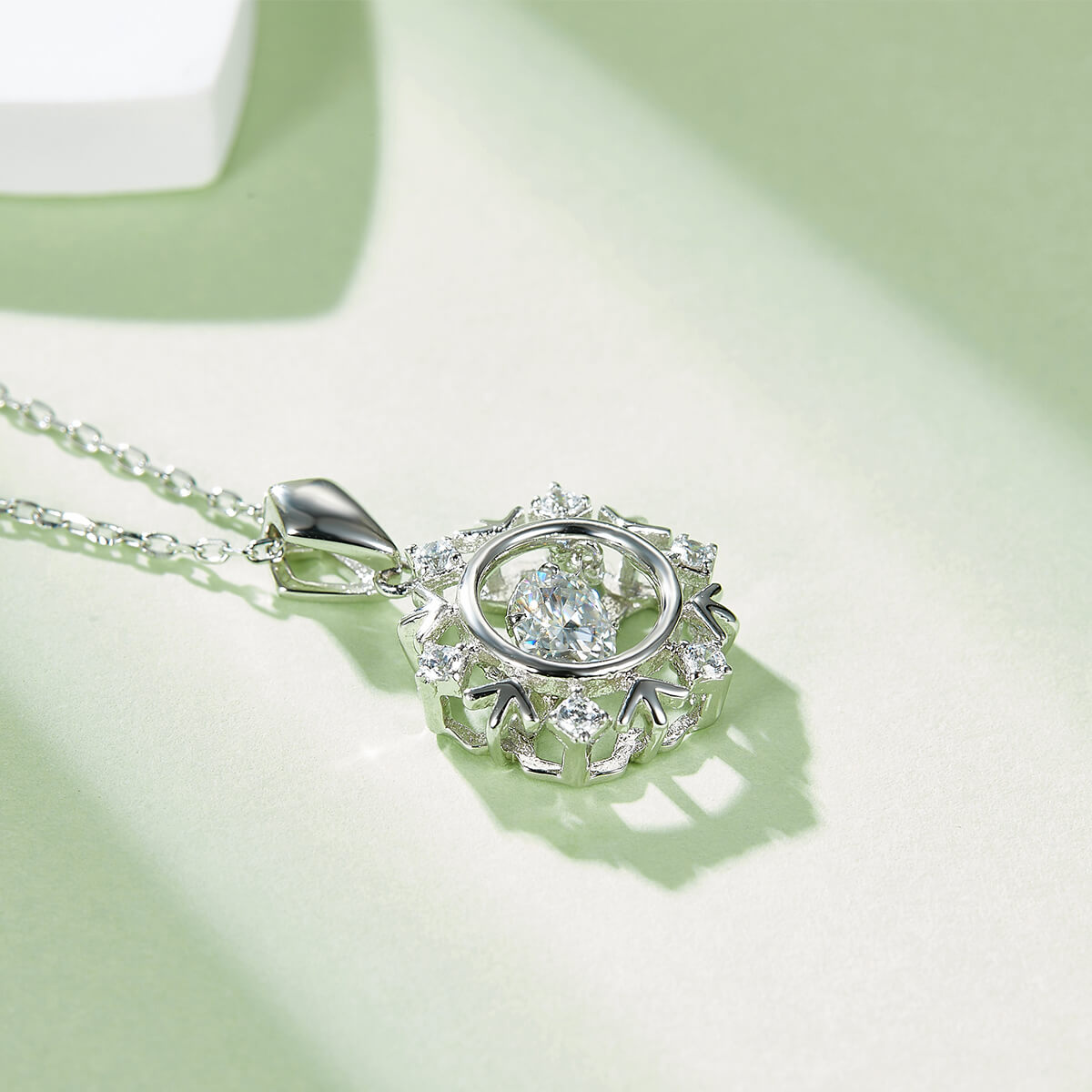 MARDAZA Dancing Crystal Bloom Round Cut Sterling Silver Moissanite Necklace