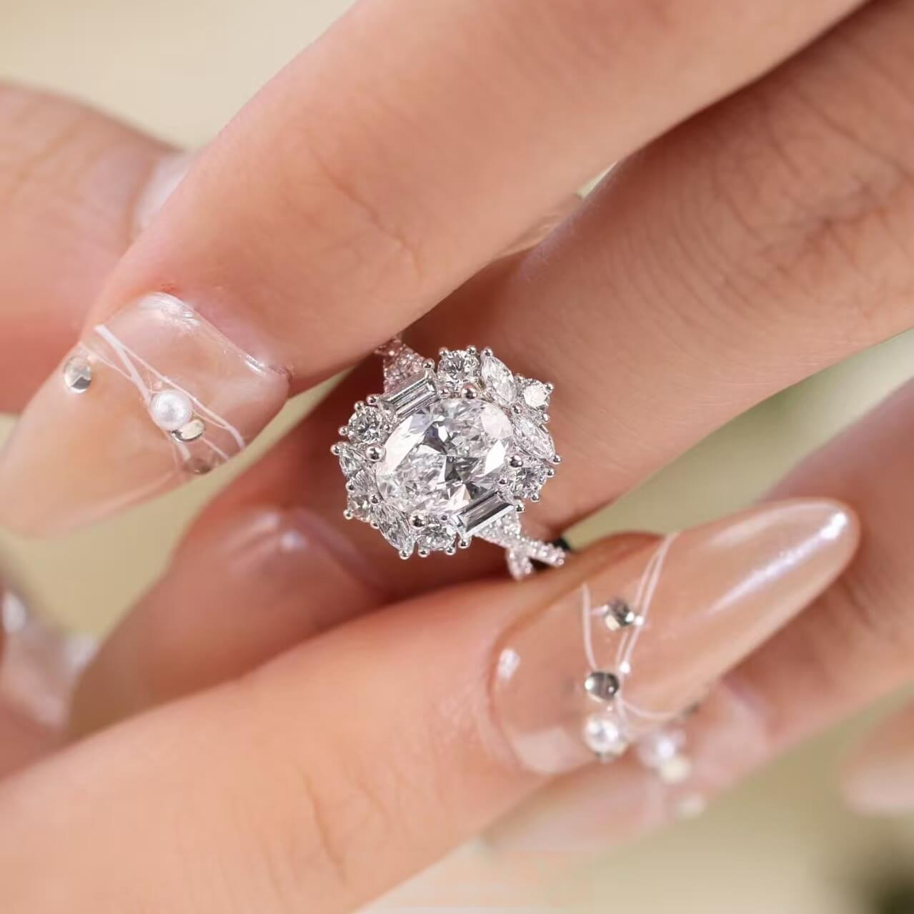 MARDAZA Twist Oval Cut Sterling Silver Polaris Moissanite Ring