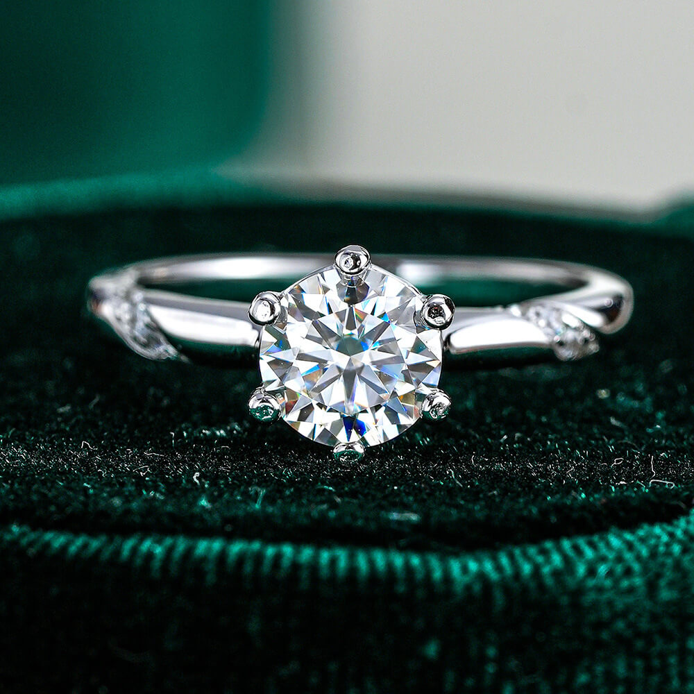 MARDAZA Eternal Twist Round Cut Sterling Silver Moissanite Ring