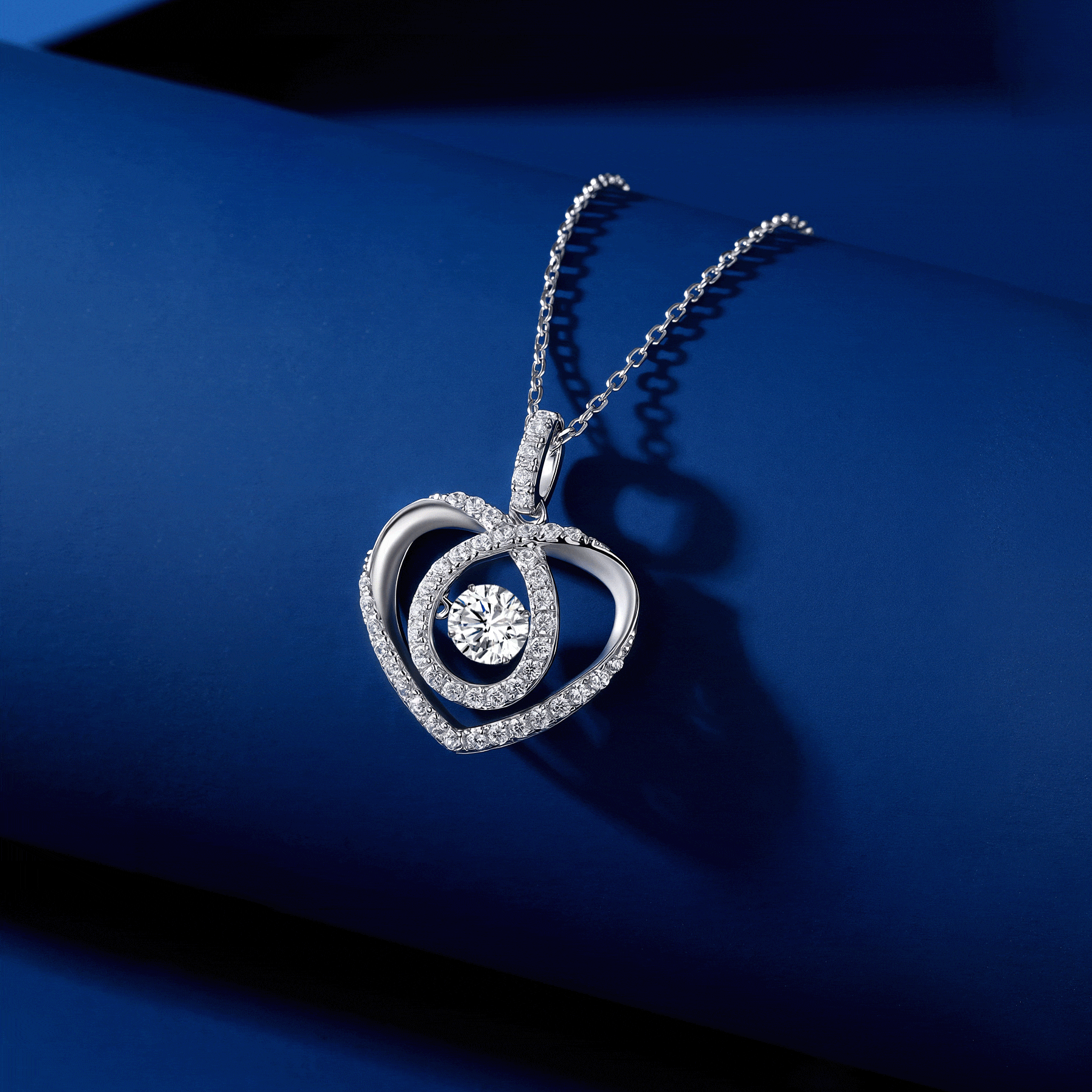 MARDAZA Dancing Heart Round Cut Sterling Silver Moissanite Necklace