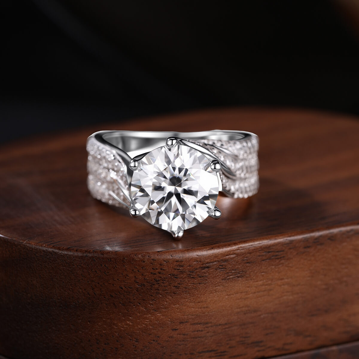 MARDAZA Luxury  Round Cut Sterling Silver Moissanite Ring