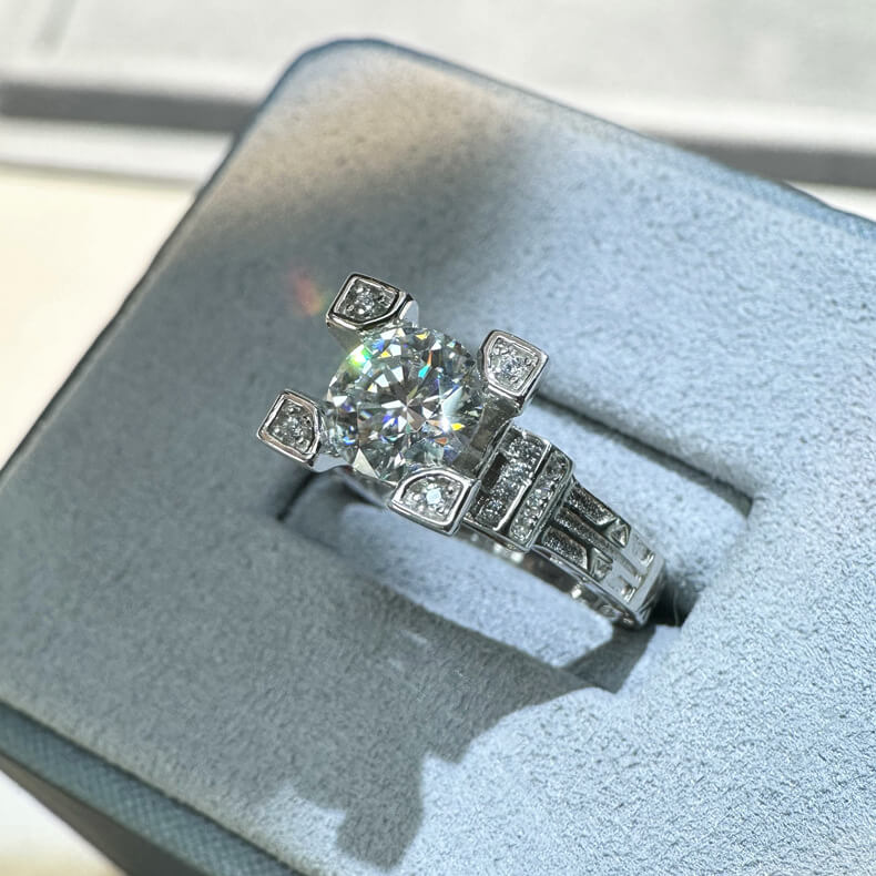 MARDAZA Geometric Crown Round Cut Sterling Silver Moissanite Ring