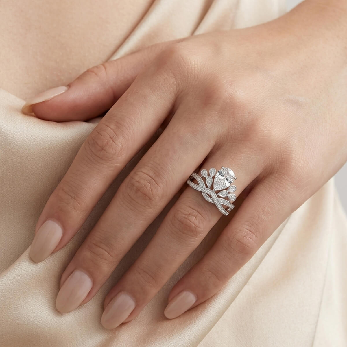 MARDAZA Intertwined Tiara Pear Cut Sterling Silver Moissanite Ring