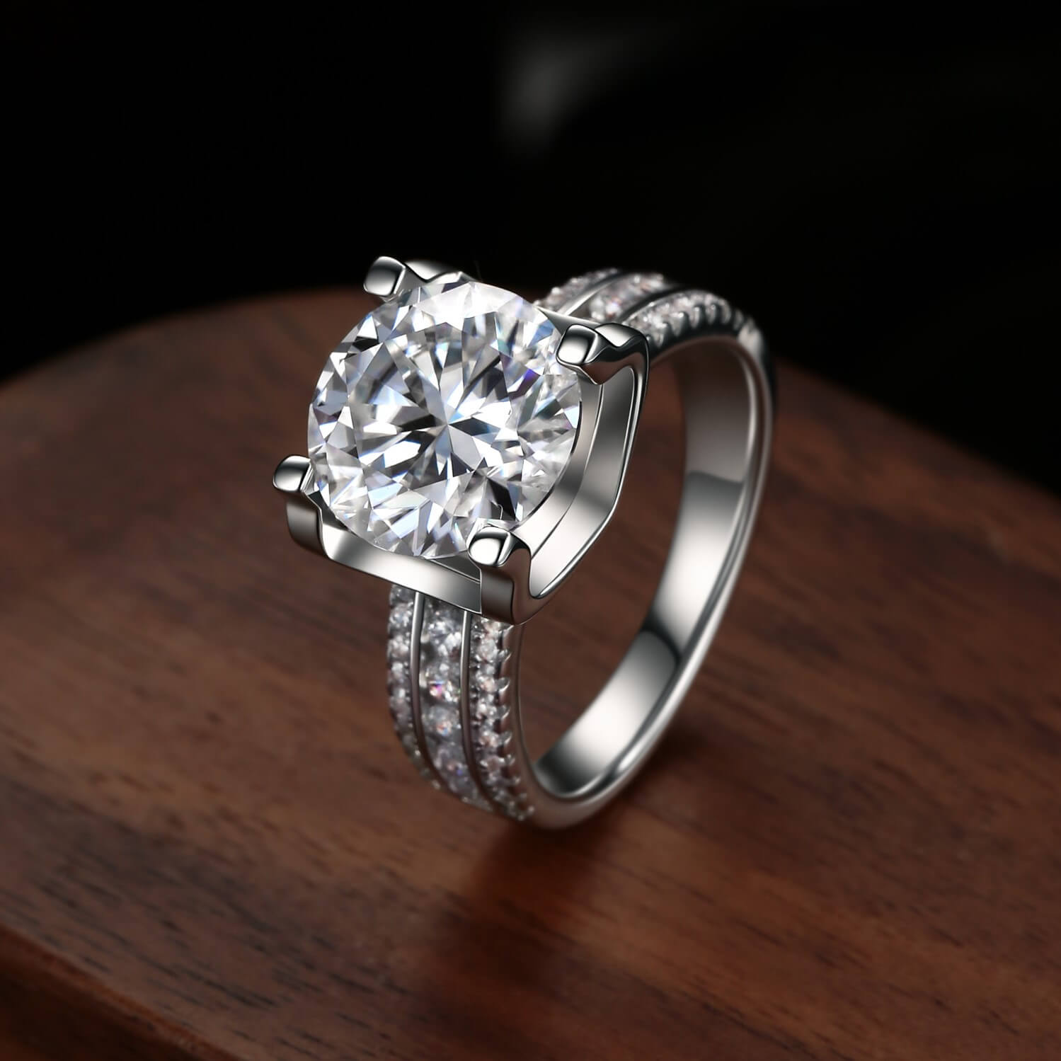 MARDAZA Luxury Round Cut Sterling Silver Moissanite Ring