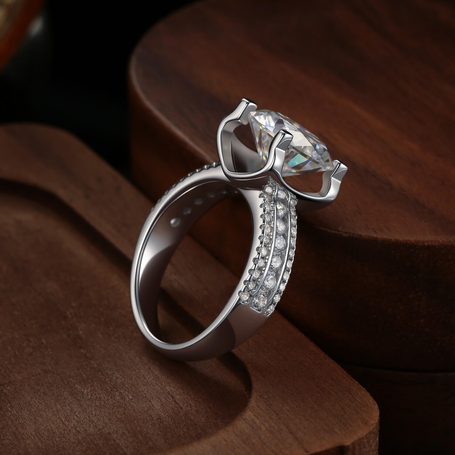 MARDAZA Luxury Round Cut Sterling Silver Moissanite Ring