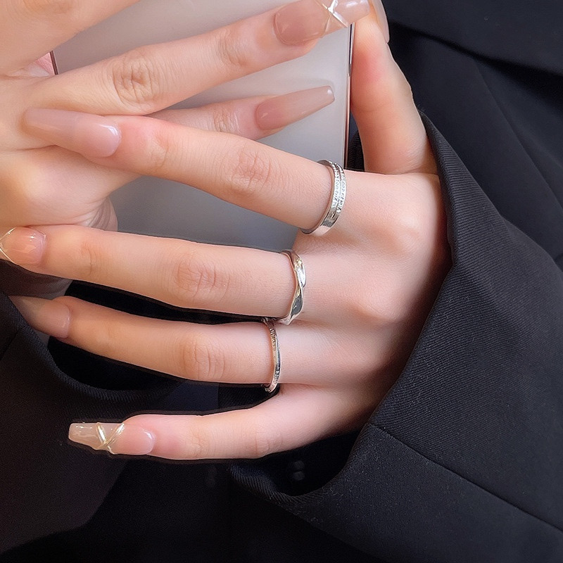 Minimalist Silver Rings Everyday Styling