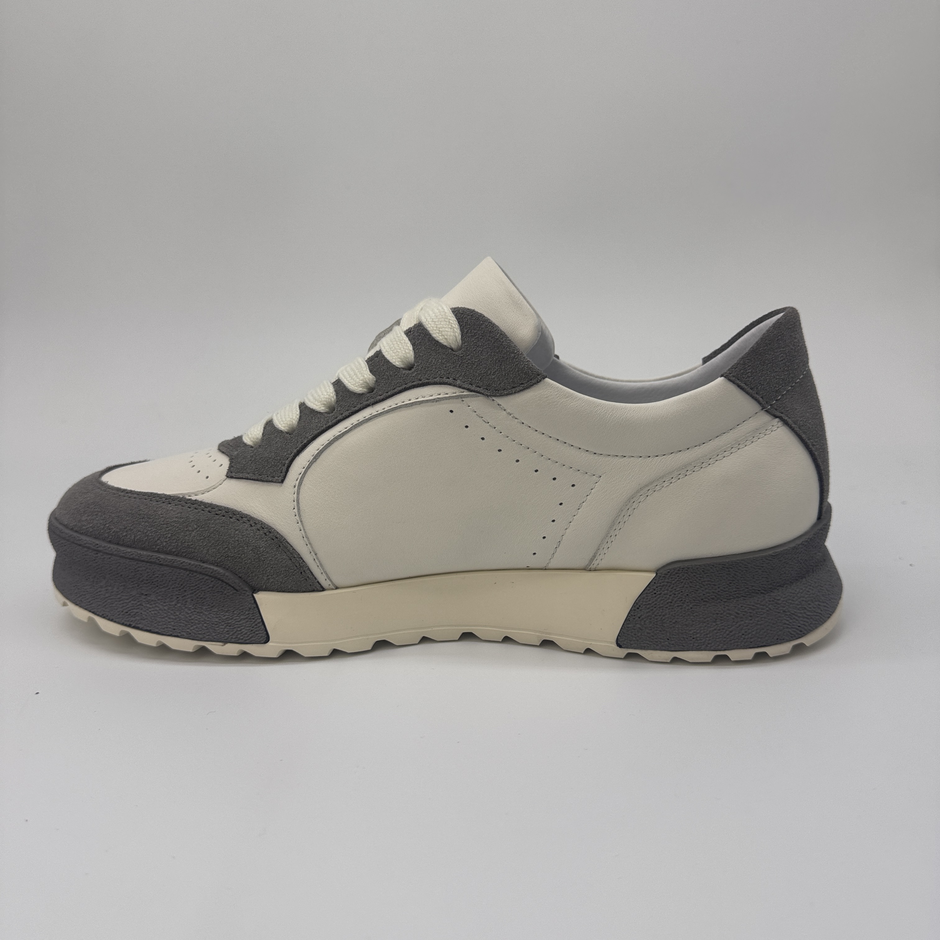 Fashion Casual Travel Handcrafted Genuine Leather Men's Shoes