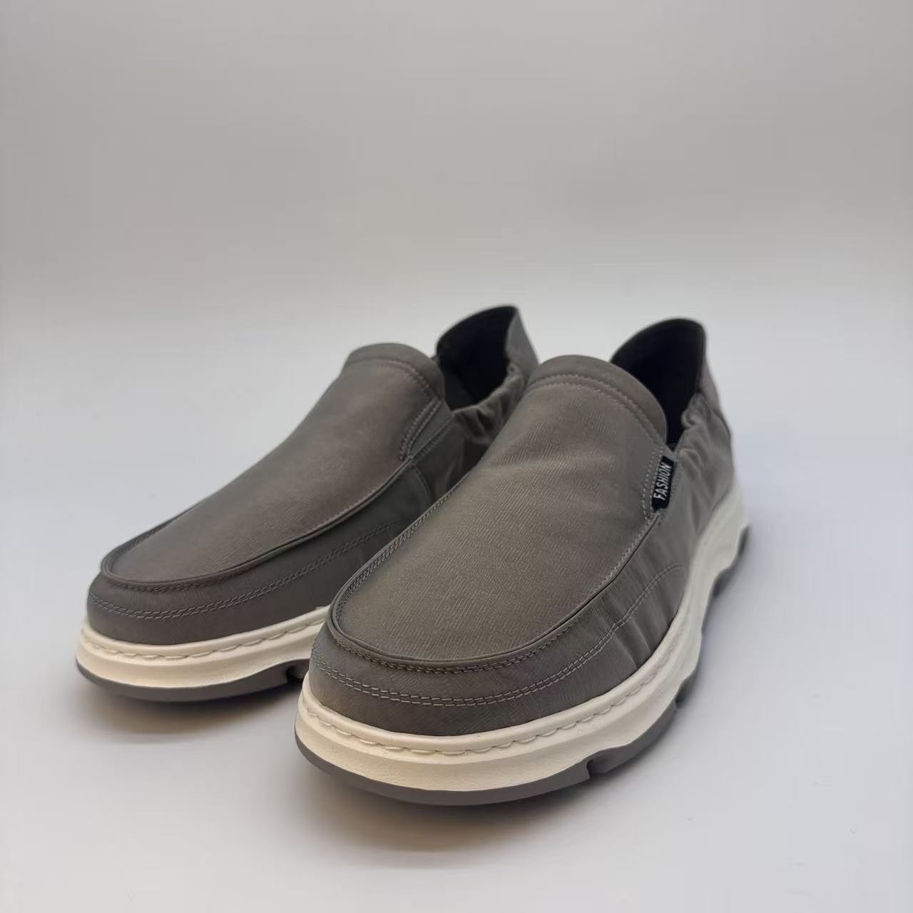 Customized Men's Casual Canvas Shoes - Handmade, Breathable & Comfortable