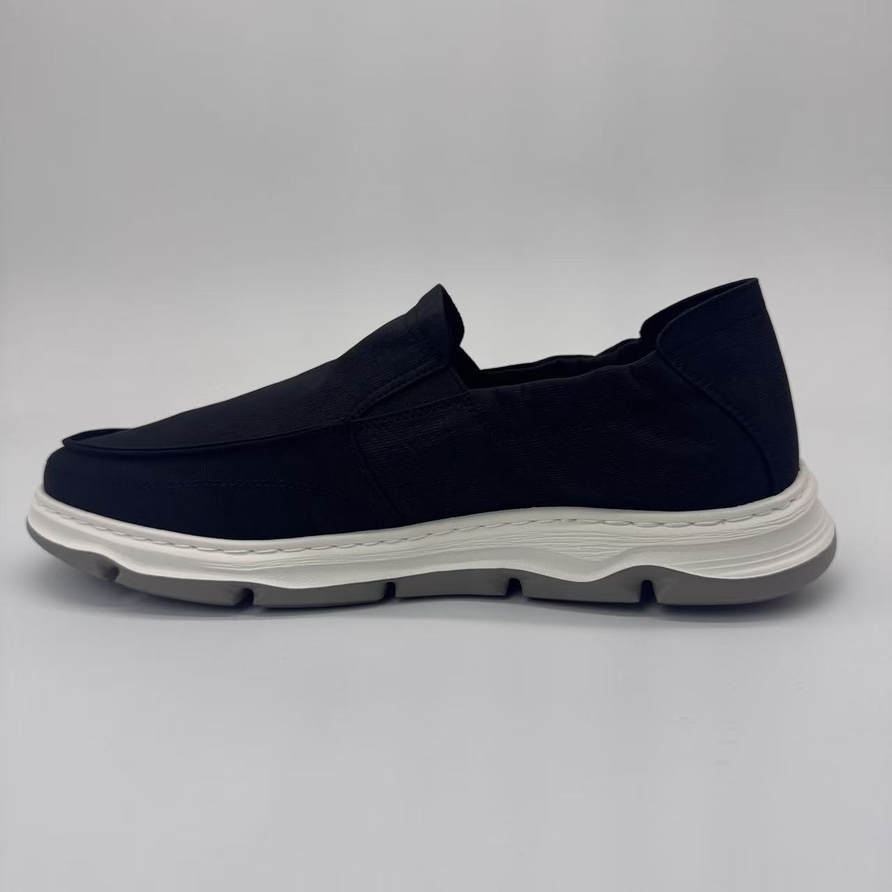 Customized Men's Casual Canvas Shoes - Handmade, Breathable & Comfortable