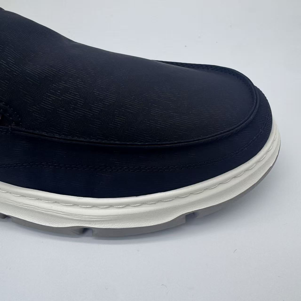 Customized Men's Casual Canvas Shoes - Handmade, Breathable & Comfortable