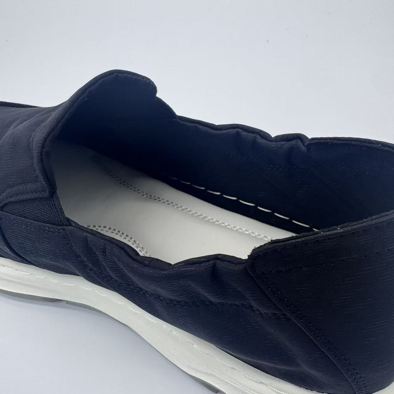 Customized Men's Casual Canvas Shoes - Handmade, Breathable & Comfortable