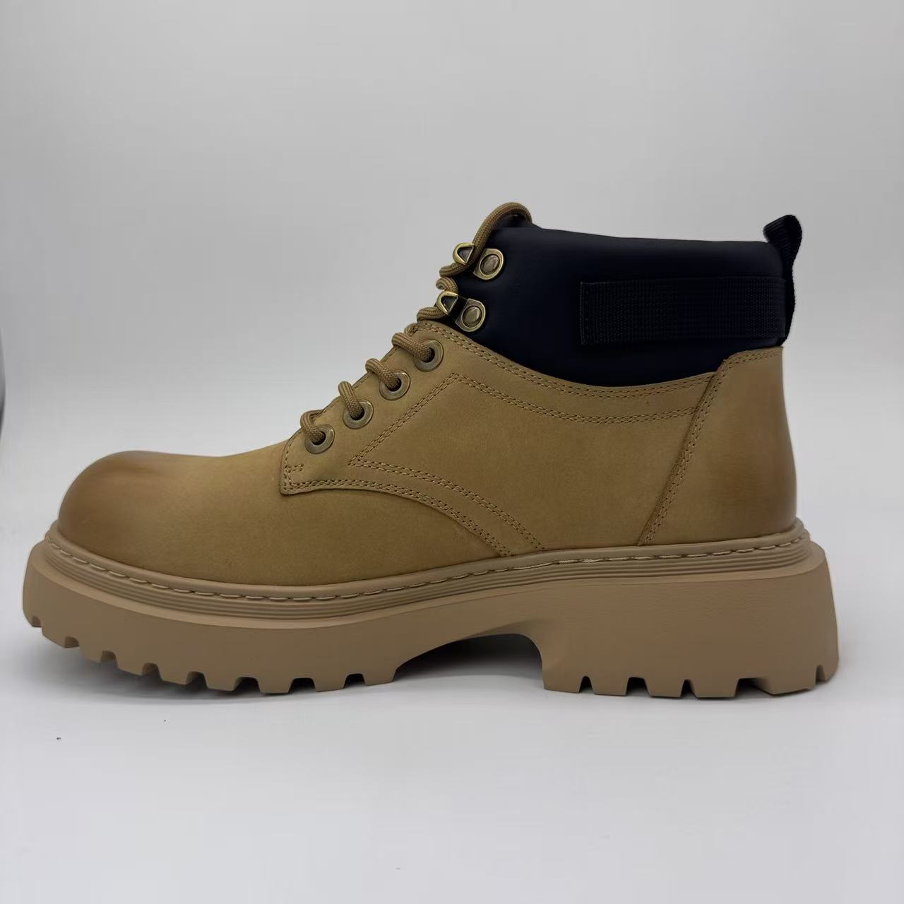 Custom High-Quality Men's High-Top Boots - Fashionable Casual Martin Boots in Handmade Genuine Leather