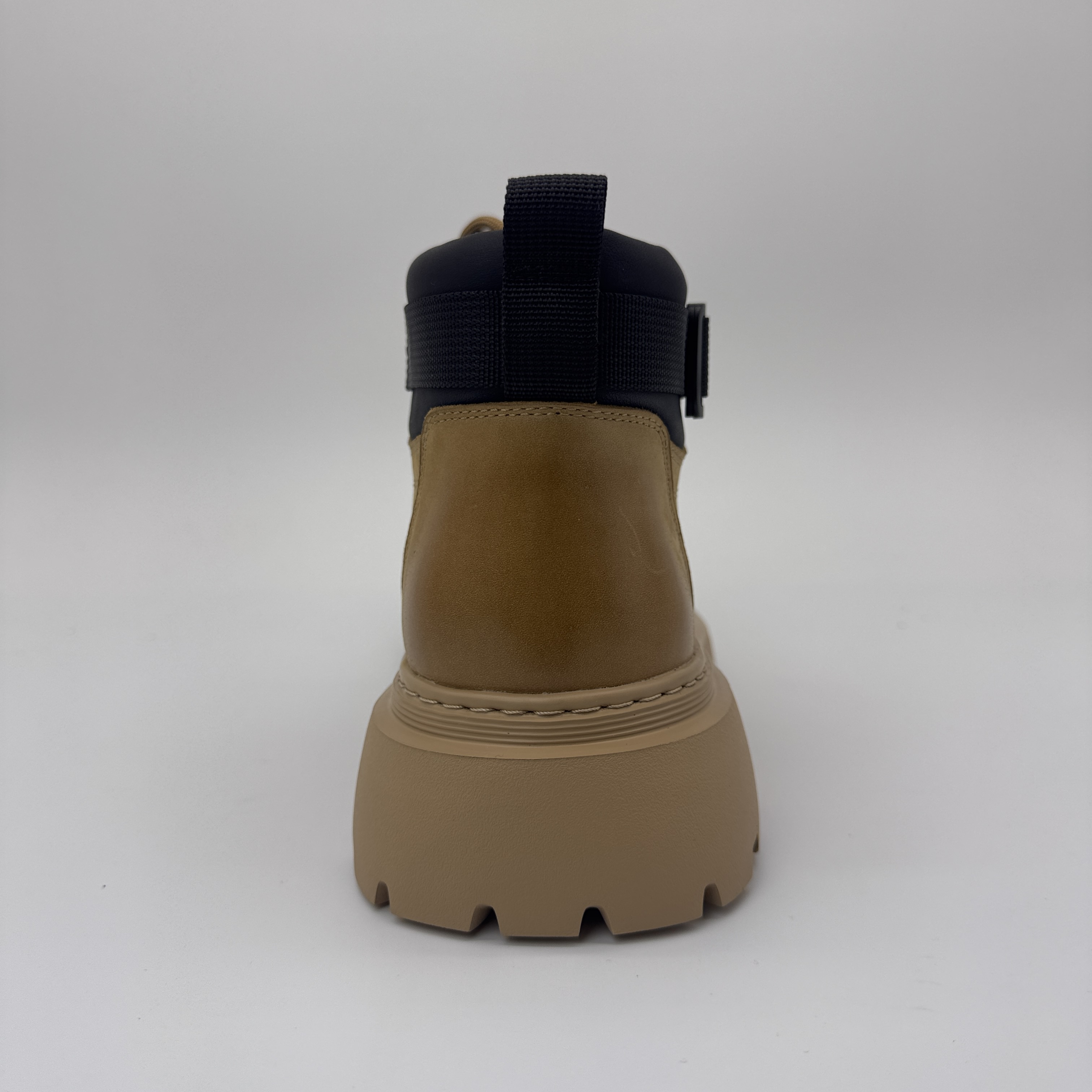 Custom High-Quality Men's High-Top Boots - Fashionable Casual Martin Boots in Handmade Genuine Leather