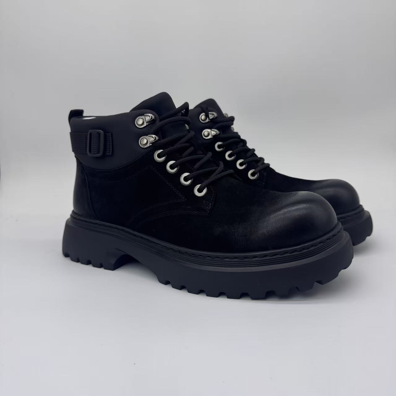 Custom High-Quality Men's High-Top Boots - Fashionable Casual Martin Boots in Handmade Genuine Leather