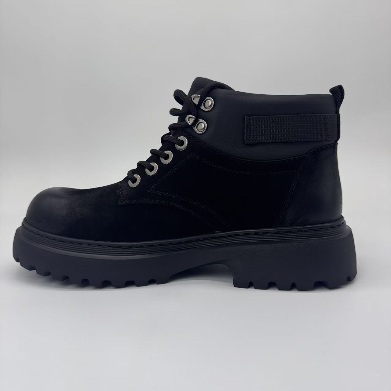 Custom High-Quality Men's High-Top Boots - Fashionable Casual Martin Boots in Handmade Genuine Leather