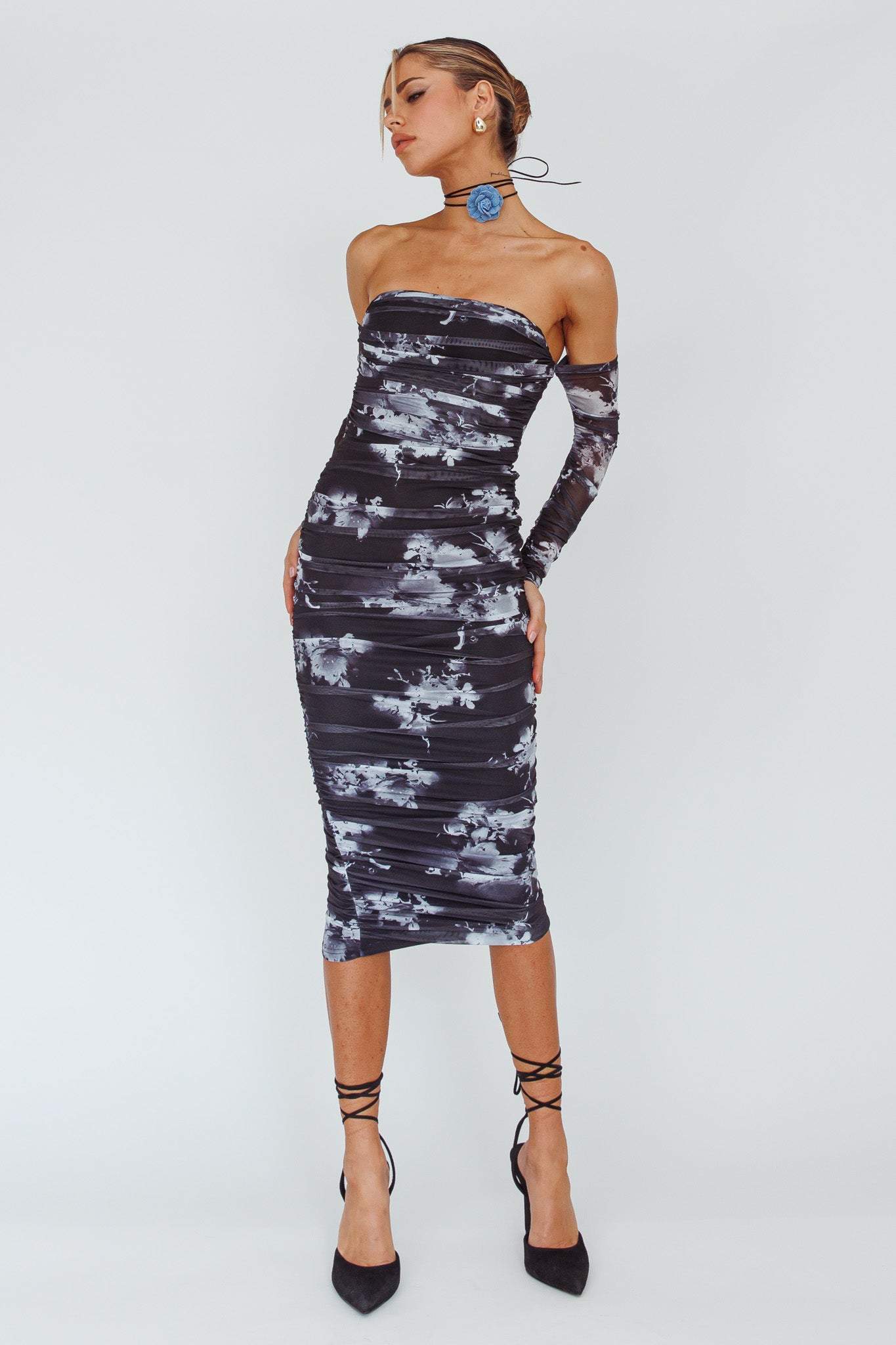Cece Off-Shoulder Midi Dress Floral Black-Fable Dress