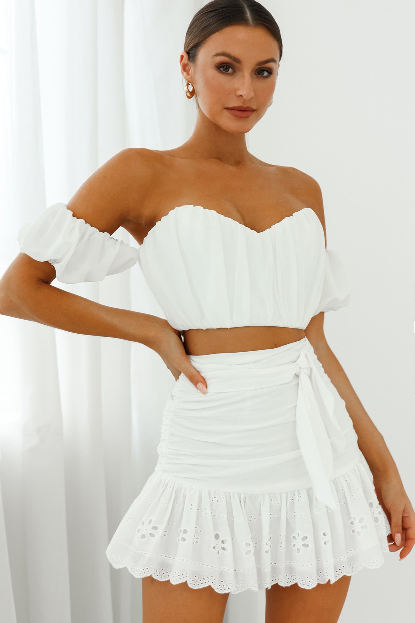 Bisous Sweetheart Neckline Ruched Off-Shoulder Crop Top White-Fable Dress