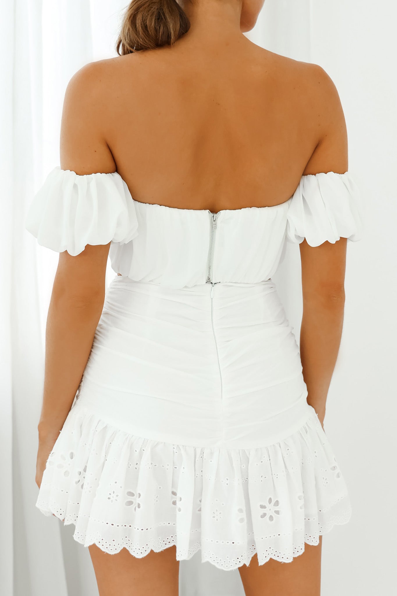 Bisous Sweetheart Neckline Ruched Off-Shoulder Crop Top White-Fable Dress