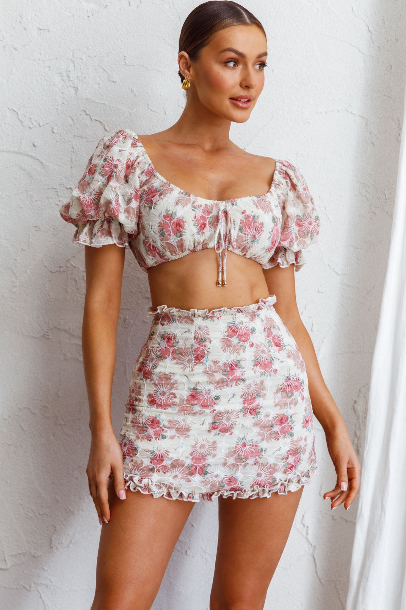 April Flowers Puff Sleeve Top Floral Red-Fable Dress