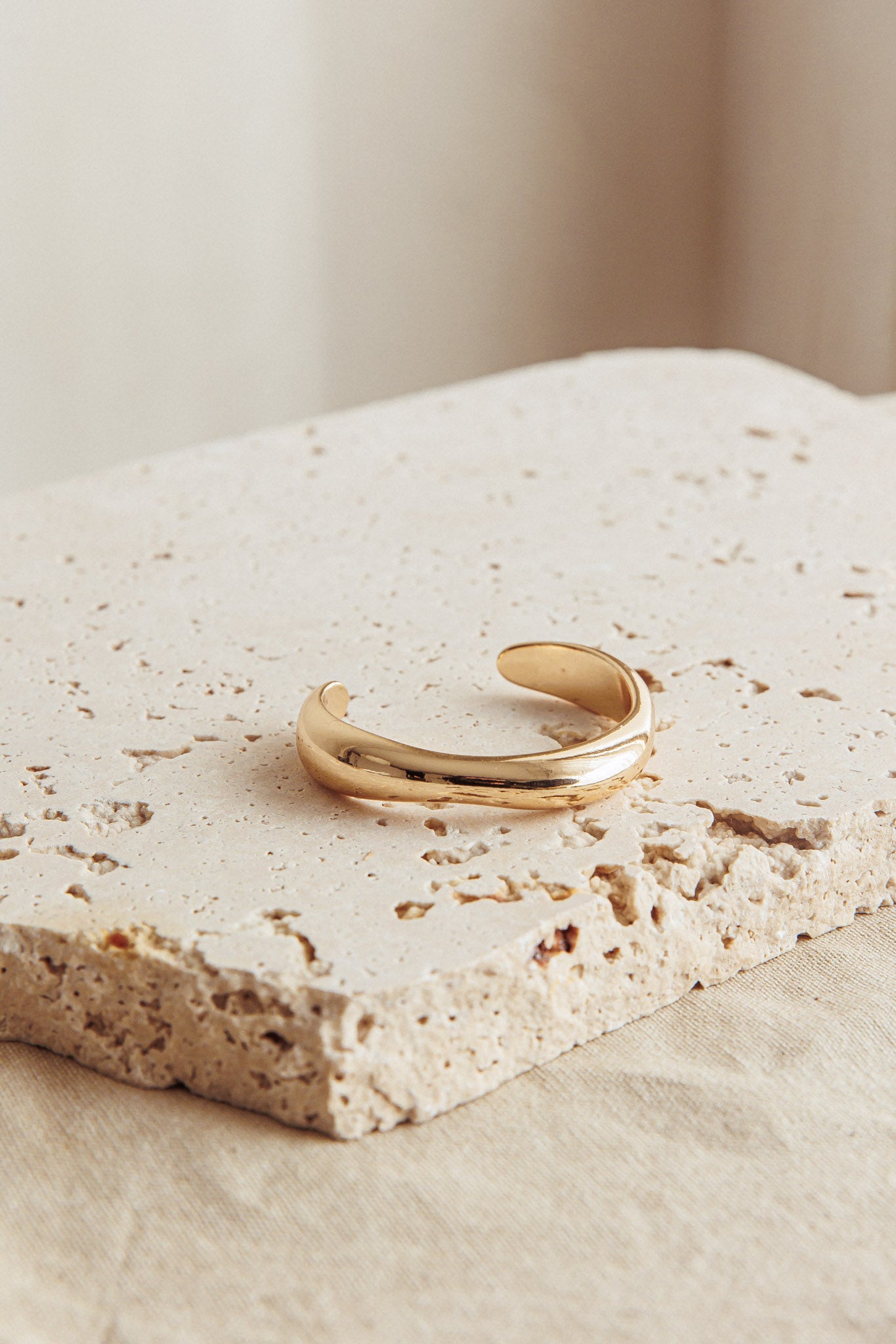 Jamaica Curvilinear Cuff Gold-Fable Dress