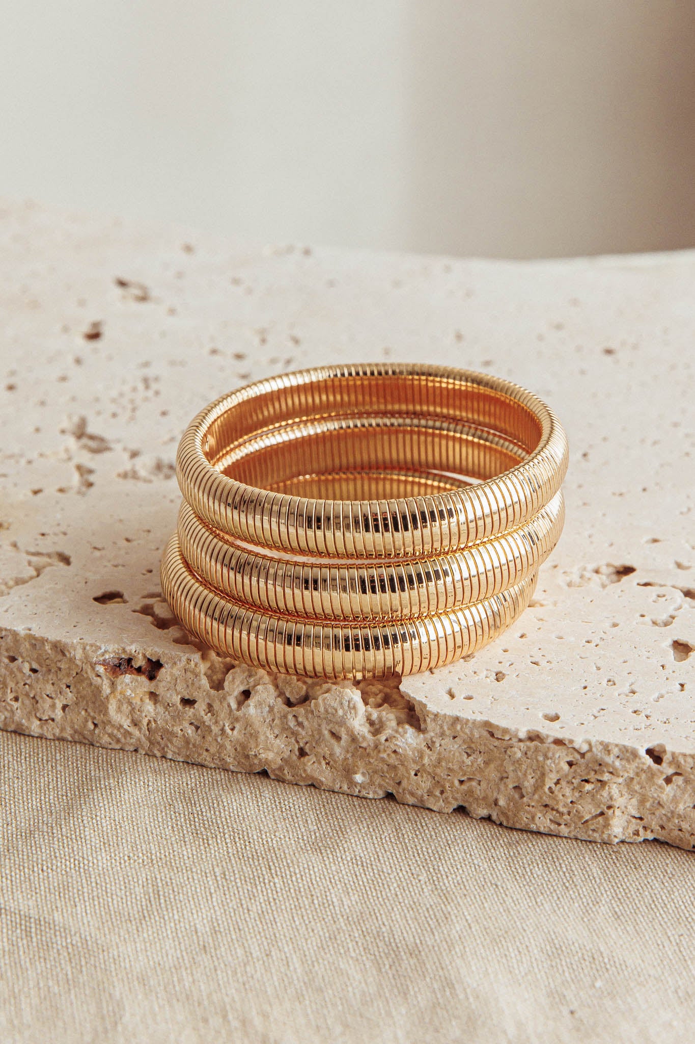 Oliver Stretch Bangles Set Dark Gold-Fable Dress