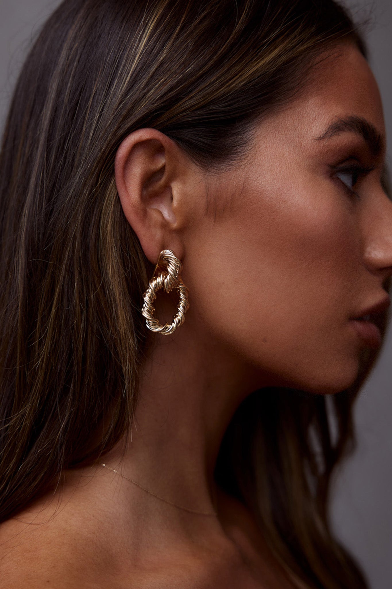 Melrose Twisted Oval Earrings Gold-Fable Dress