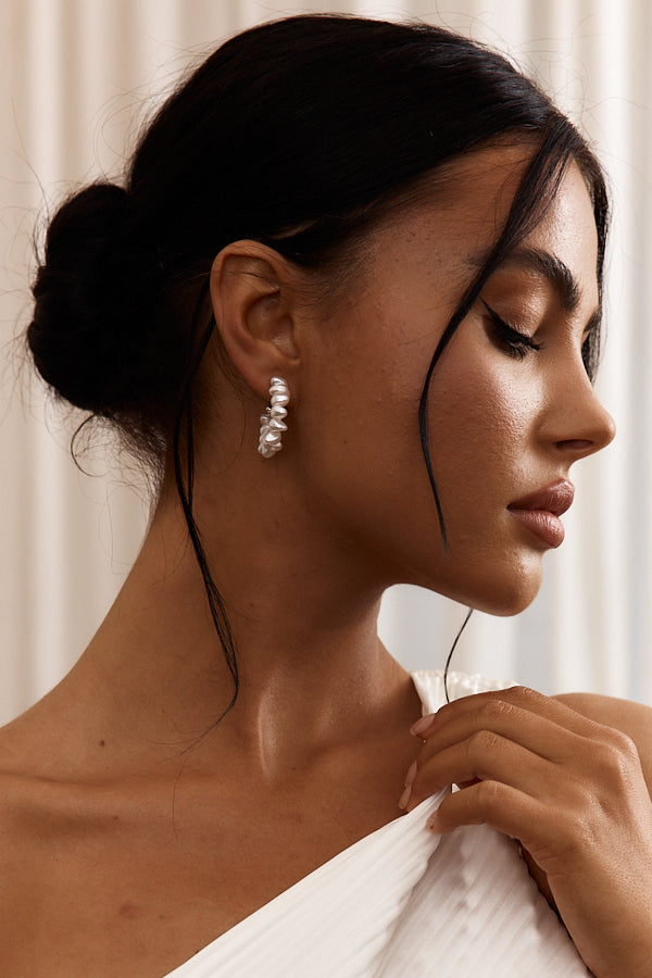 Ohana Baroque Pearl Hoop Earrings Gold-Fable Dress