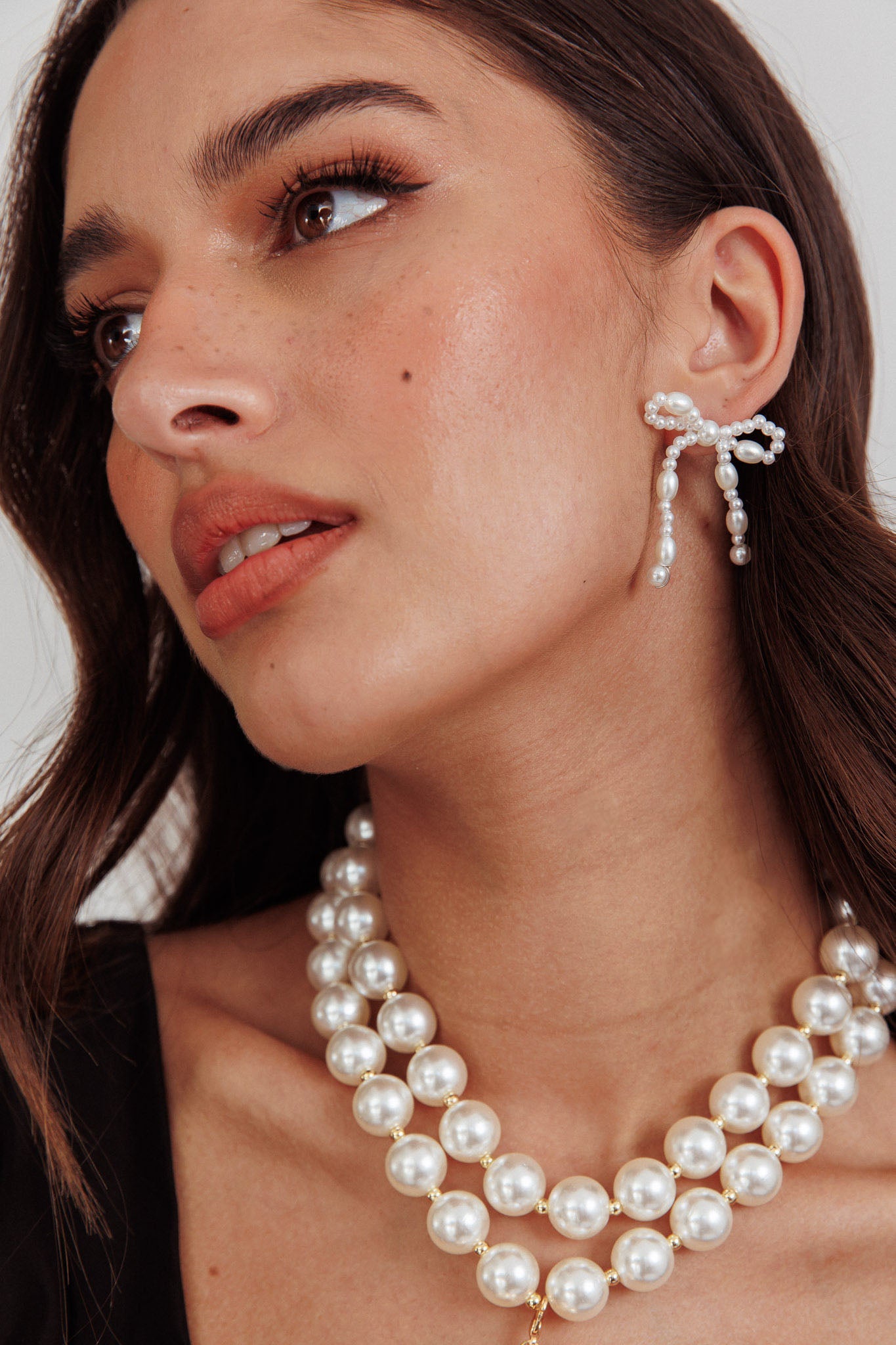 Anita Bow Stud Earrings Pearl-Fable Dress