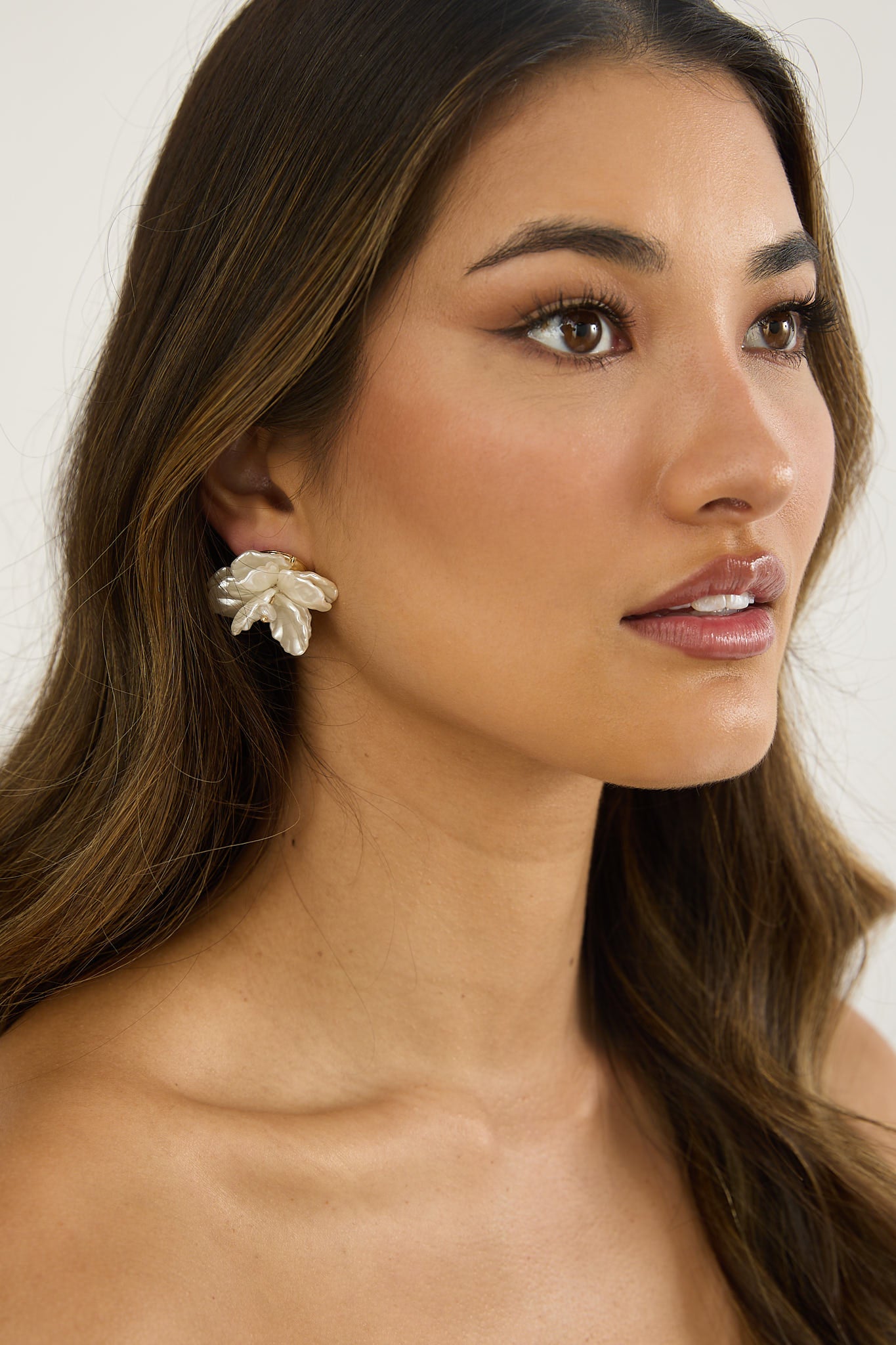 Maxine Orchid Earrings Pearl-Fable Dress